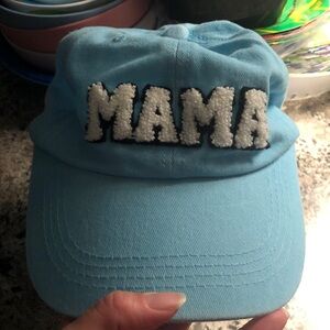🛍️ ‘MAMA' Embroidered Cap